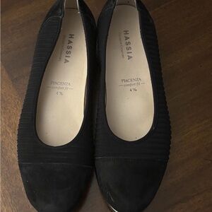 Black Hassia Piacenza Comfort Fit Women's Flats